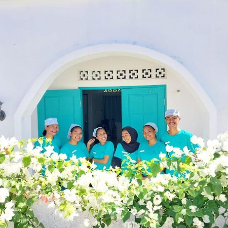 Anjo Maumere Hotel & Restaurant מראה חיצוני תמונה