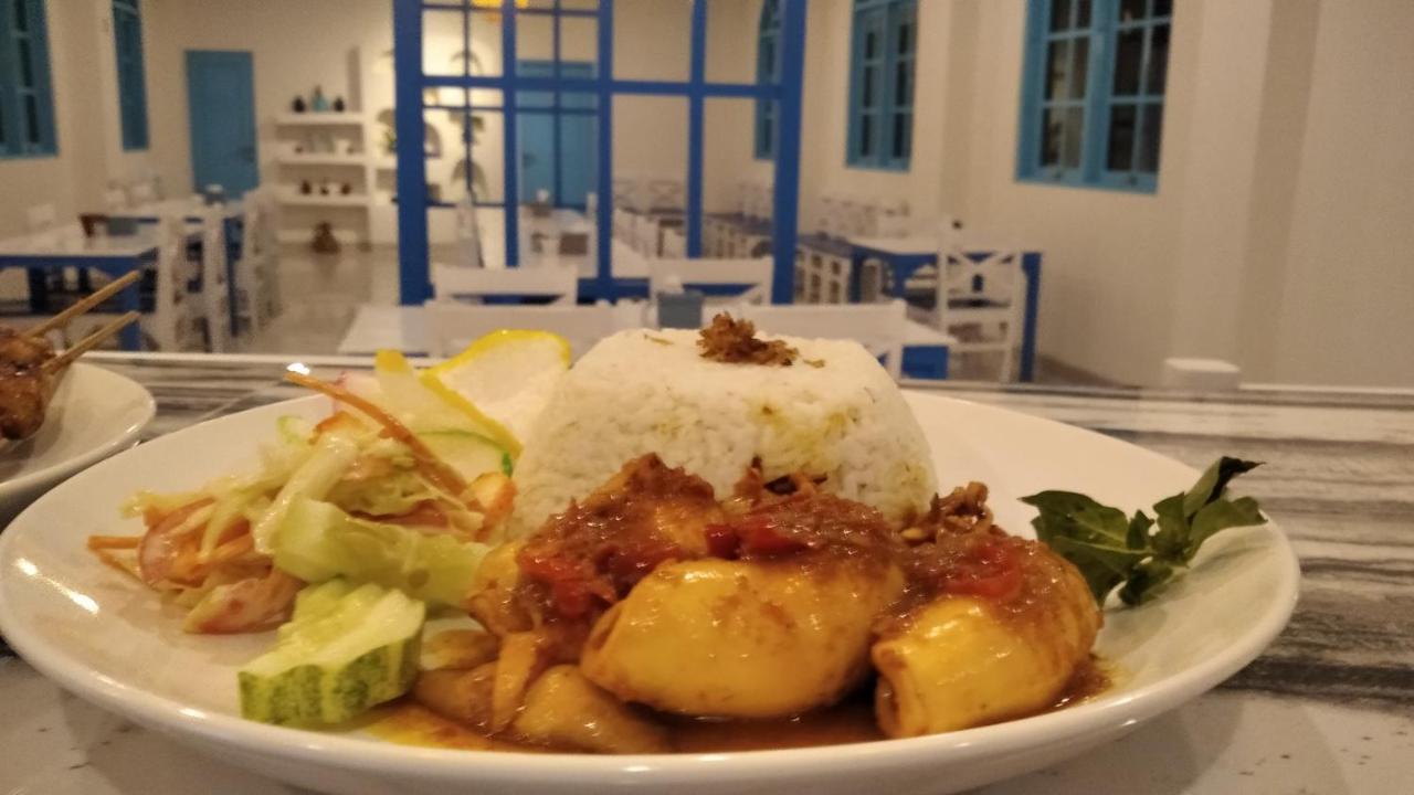 Anjo Maumere Hotel & Restaurant מראה חיצוני תמונה