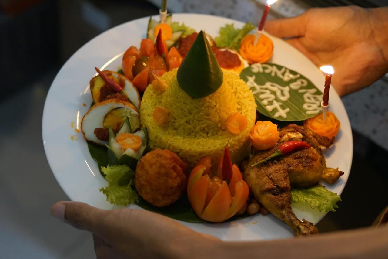 Anjo Maumere Hotel & Restaurant מראה חיצוני תמונה
